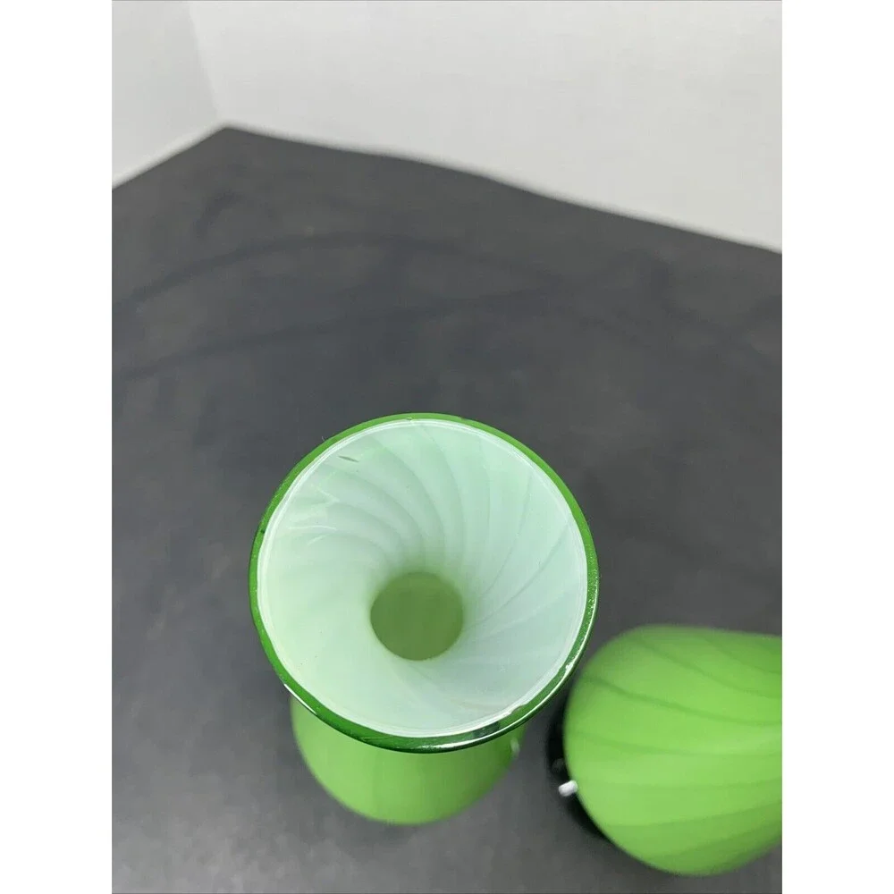 VTG-70’s, Retro, Pair of Glass Bud Vases, White Center, Green Swirl Pattern,Rare
